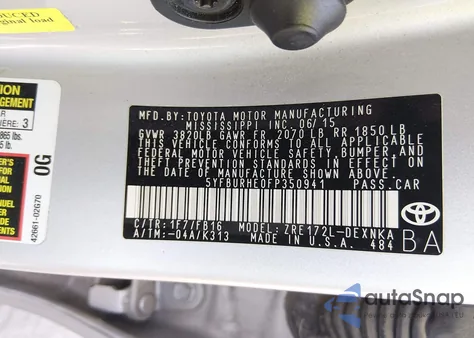 2015 Toyota Corolla Le z USA, uszkodzony, nr VIN 5YFBURHE0FP350941